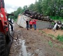 В Тульской области столкнулись грузовой «Мерседес» и ВАЗ-2114