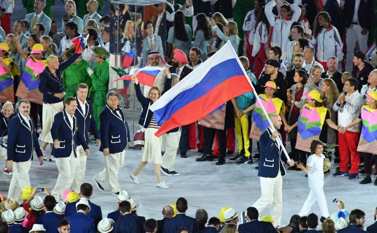 В ближайшие два года российские спортсмены будут выступать без флага