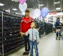 Магазин «Планета Одежда Обувь» поздравил детей с Днем знаний