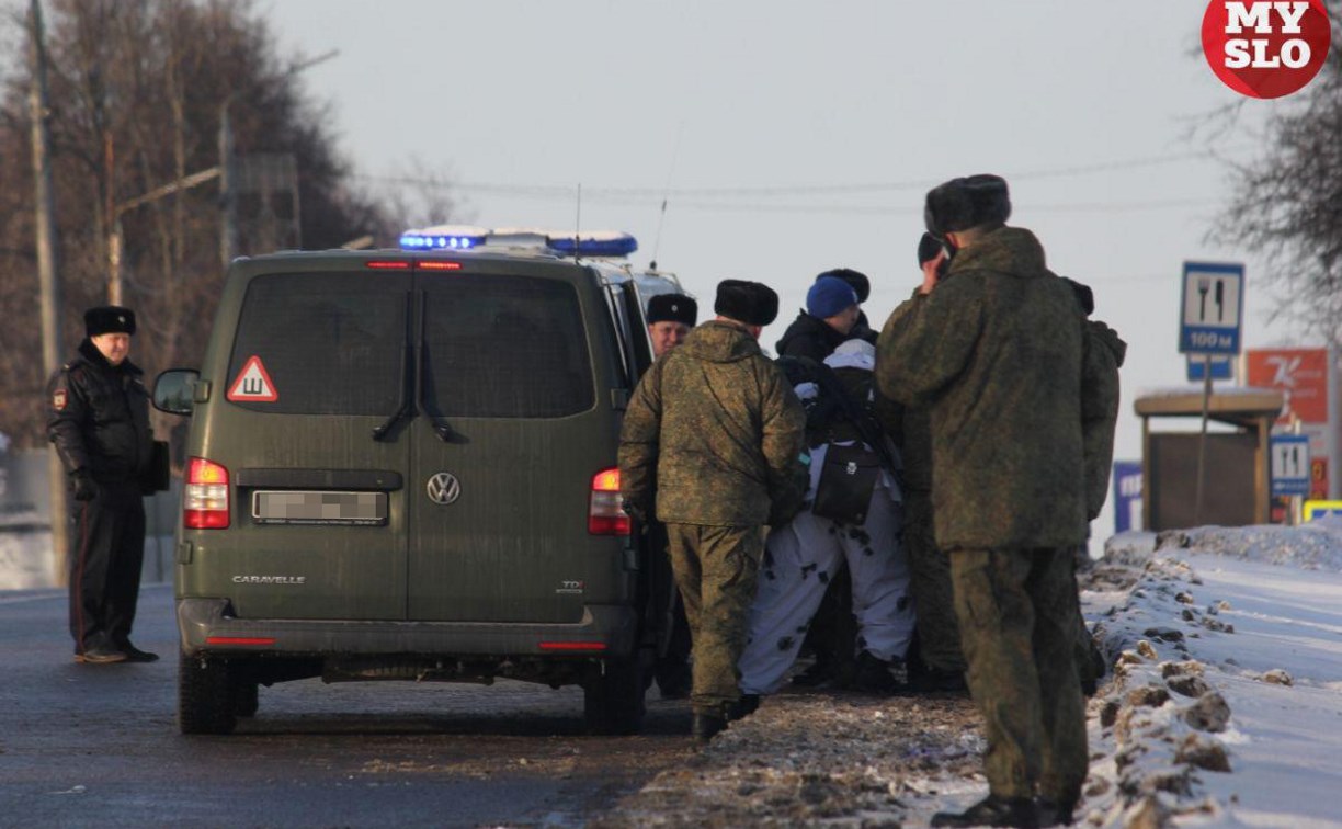 Подозрительный ящик на Московском шоссе увезли правоохранители