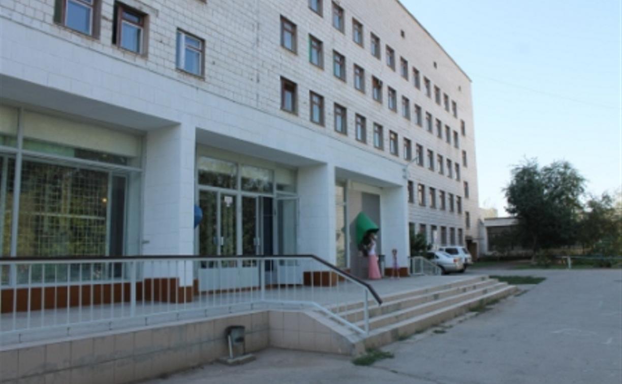 Туляки: «В Ленинской больнице зараженные COVID-19 врачи продолжают работать»