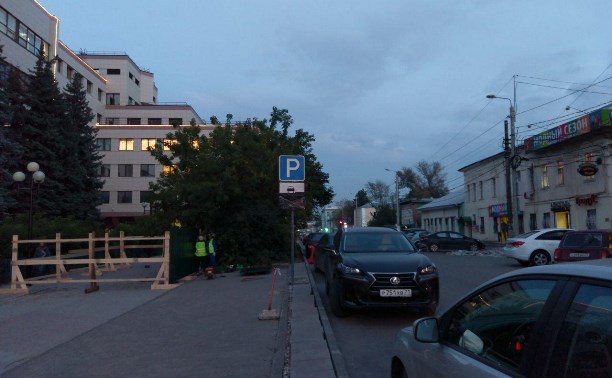 На улице Каминского в Туле введут платную парковку  