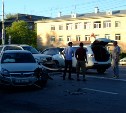 Напротив Комсомольского парка столкнулись три автомобиля