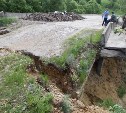 В селе Исаково Венёвского района мост развалился на две части