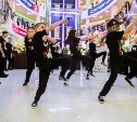 Тульскую «Студенческую весну» открыли танцевальным флешмобом в «Гостином дворе»