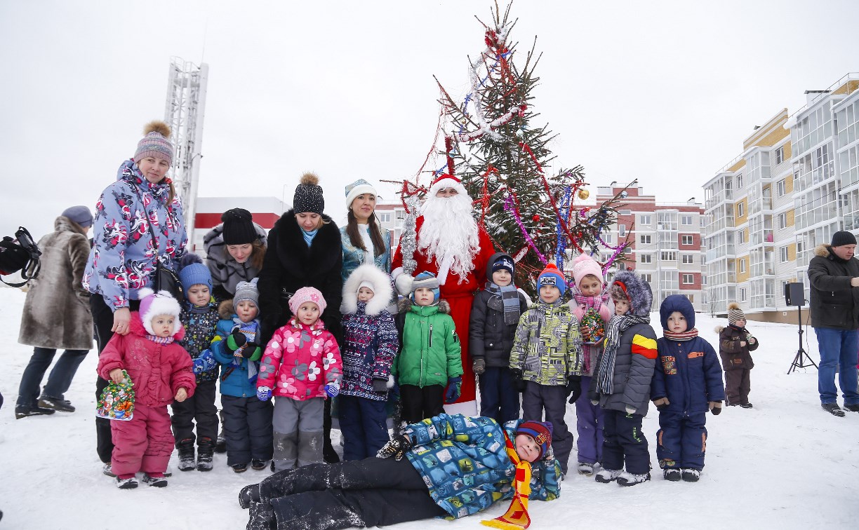 Новый год в Петровском квартале: ёлка, Дед Мороз, подарки!