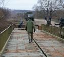 Под Тулой военнослужащие возводят мост через Упу для жителей села 