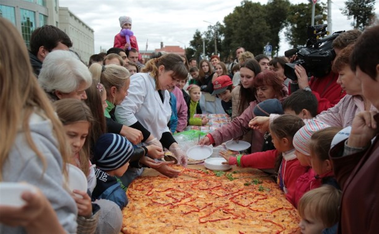 Туляков накормили досыта на кулинарном фестивале в честь Дня города