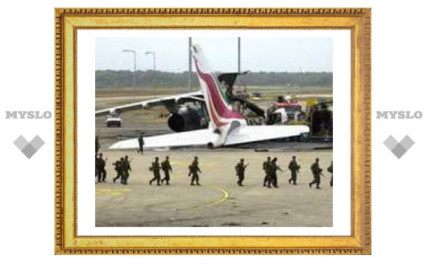 Тамильские боевики атаковали базу ВВС Шри-Ланки с воздуха