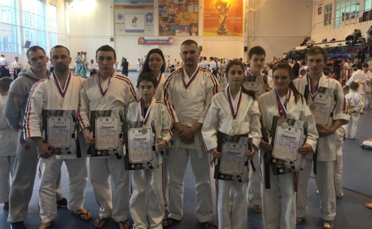 Тульские каратисты завоевали 11 медалей на турнире в Подмосковье