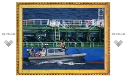 Сомалийские пираты захватили судно с россиянами