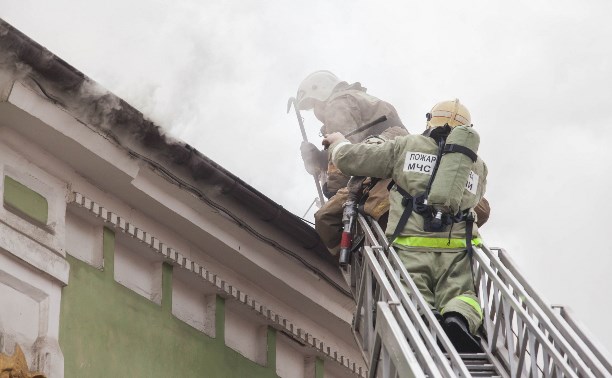 В Туле пожарные ликвидировали возгорание в магазине «Беларусь мебель»