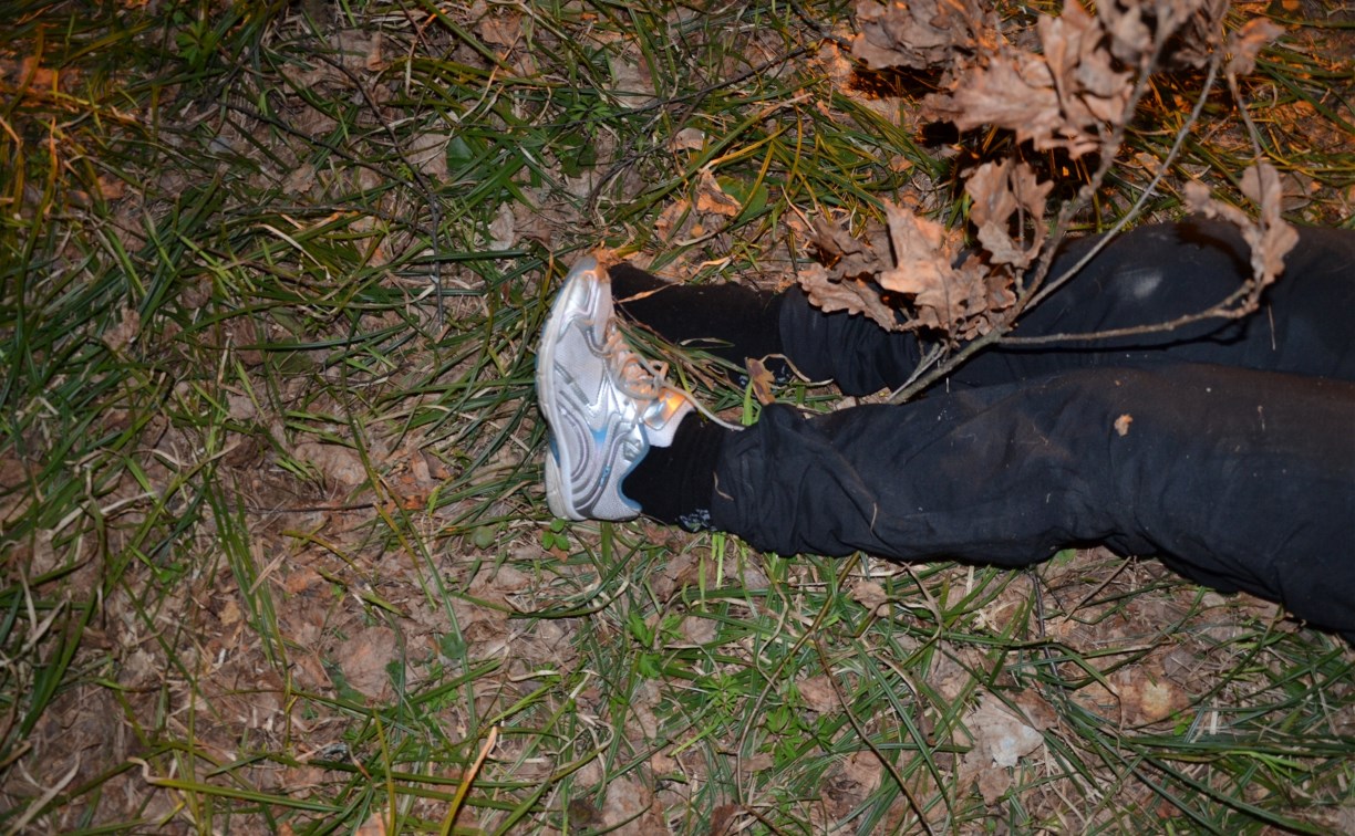 В Тульской области в лесу обнаружен труп неизвестной женщины. Фото 18+
