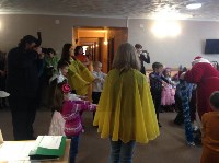 Для детей украинских переселенцев организовали новогоднюю праздничную программу, Фото: 6