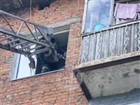 Во время пожара на улице Мезенцева из окна 5-го этажа выпрыгнул мужчина , Фото: 3