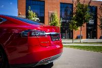 Владелец первого электромобиля Tesla рассказал, почему теперь не хочет ездить на других машинах, Фото: 32