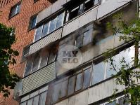 На ул. Ложевой в Туле загорелась квартира, Фото: 16