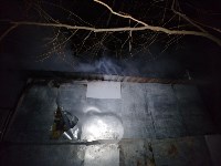 На ул. Томпа в Туле поздно вечером загорелась баня, Фото: 4