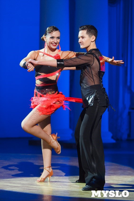 Валерия Кысина и Альберт Можаев, танцевально-спортивный центр «Арзу». Руководитель: Марина Дадашева.