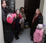 Владимир Груздев подарил многодетной семье квартиру, Фото: 1