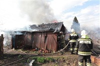 На Калужском шоссе загорелся жилой дом, Фото: 11