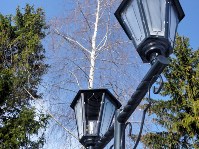 В Комсомольском парке посёлка Заокский испорчены новые фонари, Фото: 1
