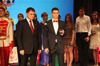 Владимир Груздев поздравил тульских выпускников-медалистов, Фото: 75