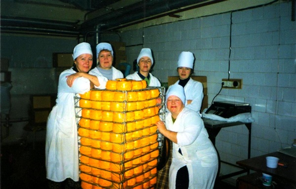 Когда-то "Тульский молочный комбинат" выпускал сыр.