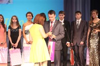 Владимир Груздев поздравил тульских выпускников-медалистов, Фото: 118