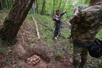 В лесу под Тулой поисковики нашли тайник с гранатами, Фото: 42