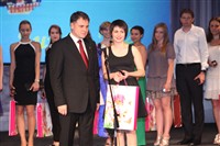Владимир Груздев поздравил тульских выпускников-медалистов, Фото: 70