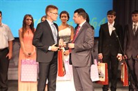 Владимир Груздев поздравил тульских выпускников-медалистов, Фото: 113