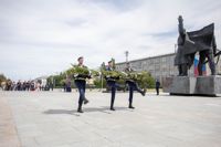 Москалькова и Федорищев возложили цветы на площади Победы в Туле, Фото: 1
